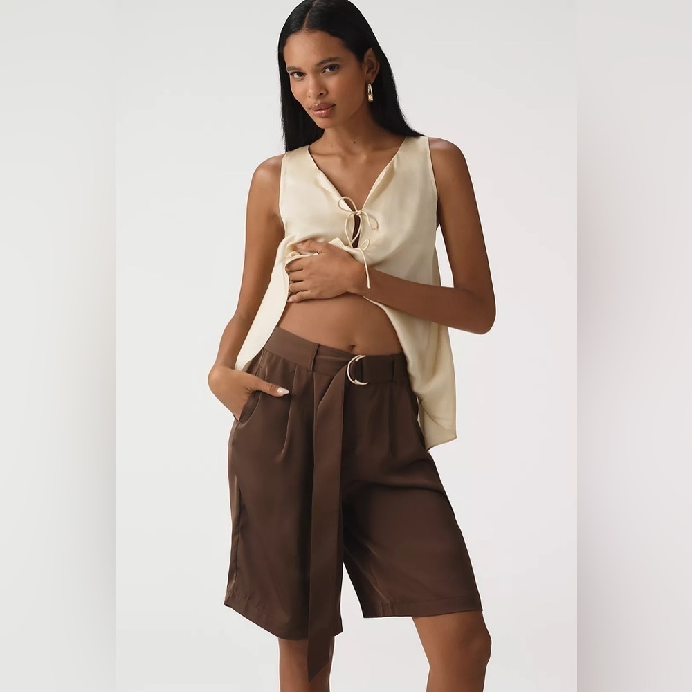 NWT! Anthropologie Bishop + Young Silky Pleated Bermuda Shorts - Size Small 🎨
